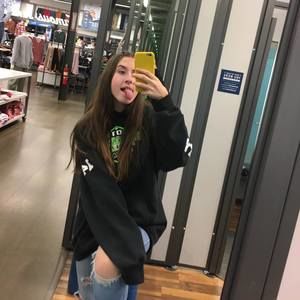 Meet your Posher, Sydney